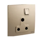 SWITCHES AND SOCKETS- LEGRAND 1G BS 15A SWITCHED SOCKET - Image 3