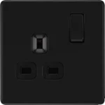 SWITCHES AND SOCKETS- BG 13A single switched socket outlet, double pole - Image 4