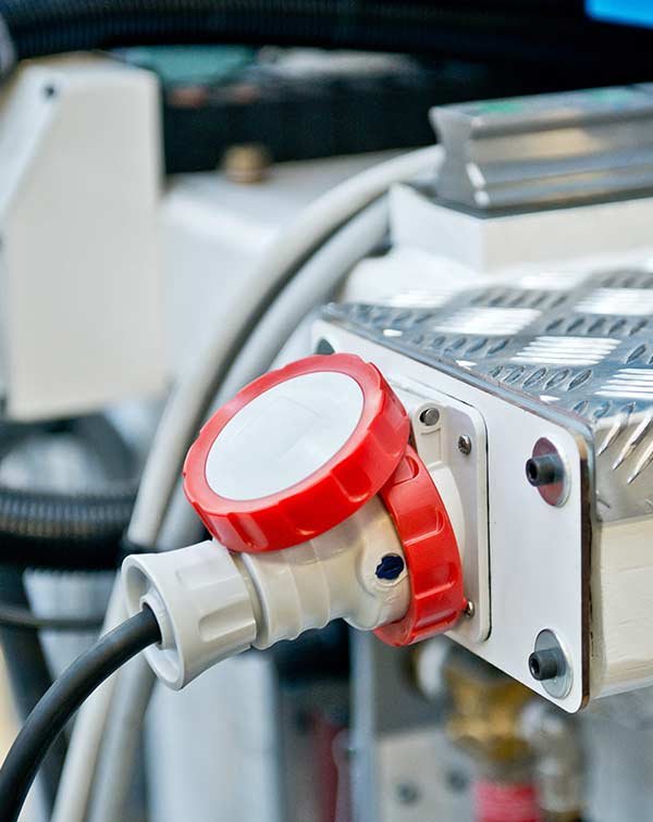 Industrial Plugs & Sockets